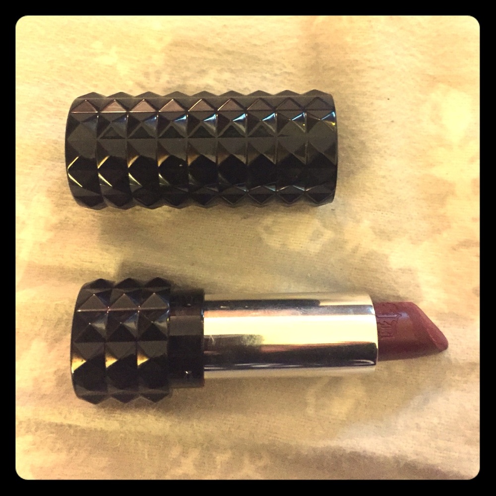 Kat Von D studded kiss lipstick